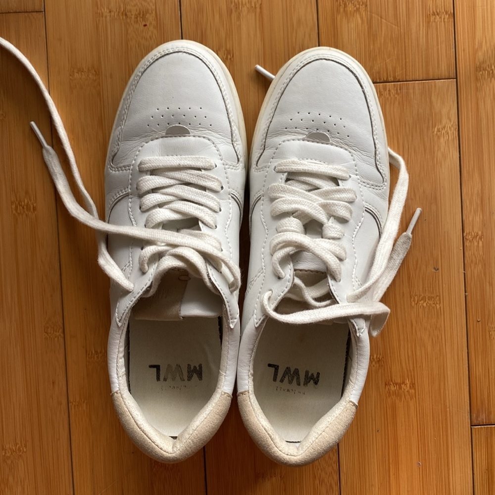 White leather Madewell sneakers lightly worn